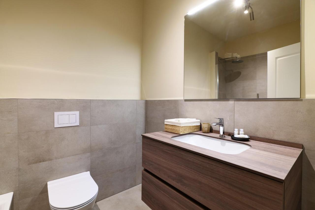 Luxury San Babila Apartment Milão Exterior foto